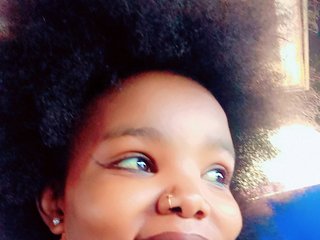 دردشة الفيديو المثيرة HotAFQueen