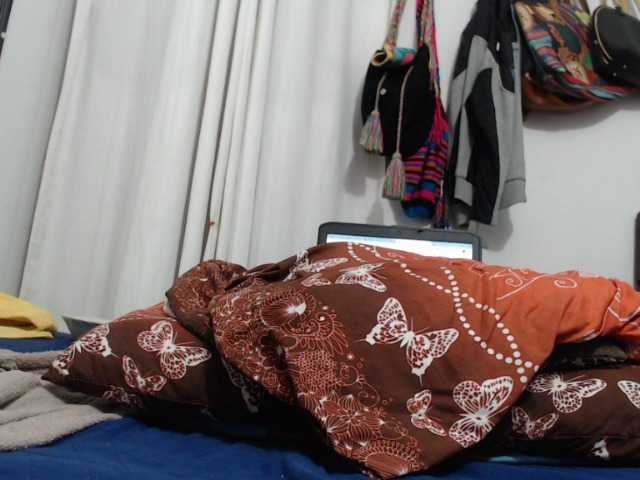 لقطات البث Hotanalxxx