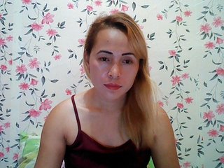 دردشة الفيديو المثيرة Hotasian143