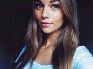 دردشة الفيديو المثيرة hotcute