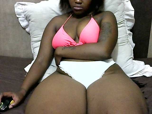 لقطات البث hugethickt