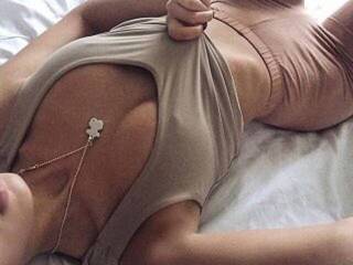 دردشة الفيديو المثيرة I-Sofia-1999