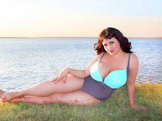 دردشة الفيديو المثيرة IamCandy