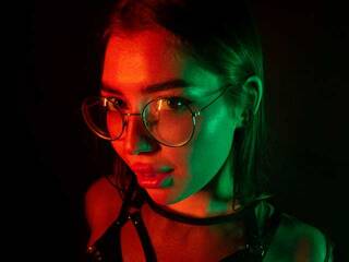 دردشة الفيديو المثيرة iampiggygirl