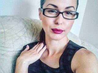 دردشة الفيديو المثيرة IamTaboo