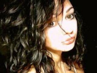 دردشة الفيديو المثيرة illiada