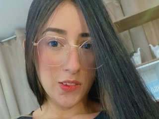 دردشة الفيديو المثيرة iM-Kitty