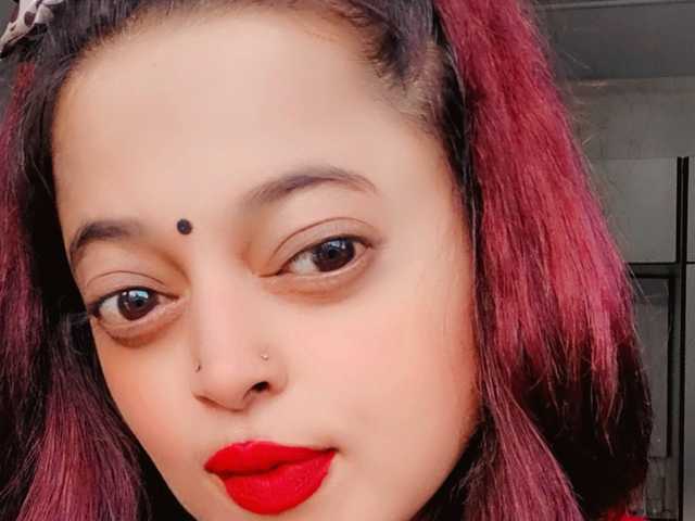 صورة الملف الشخصي indianlustyeyes