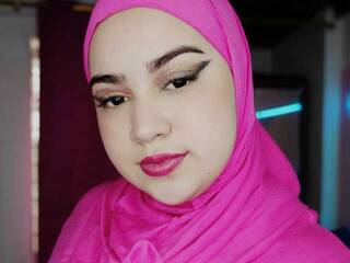 دردشة الفيديو المثيرة IndiraDevi