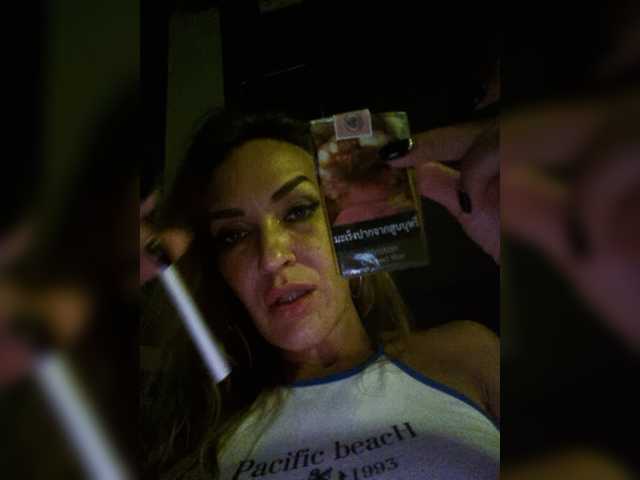 لقطات البث mrs_Ella