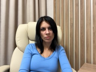 دردشة الفيديو المثيرة InjaAtHome