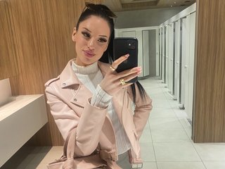 دردشة الفيديو المثيرة IrisMonn