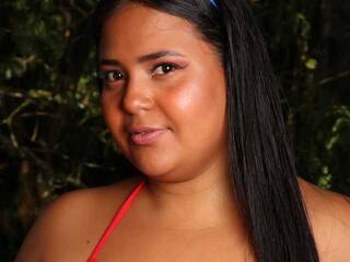 دردشة الفيديو المثيرة isabela-bake