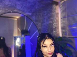 دردشة الفيديو المثيرة Isabellaa-03