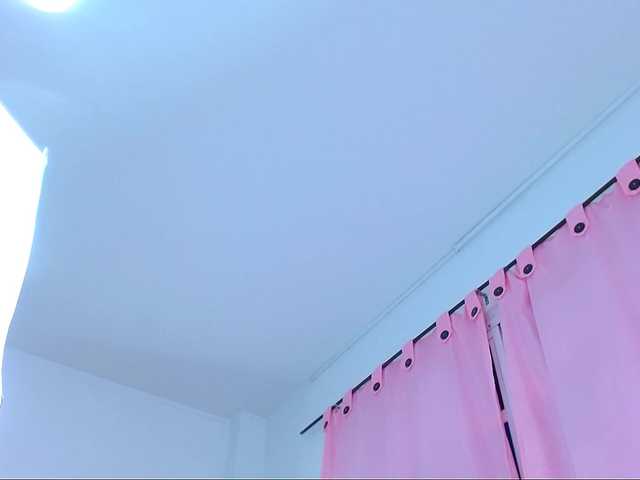 لقطات البث IsaPetite1