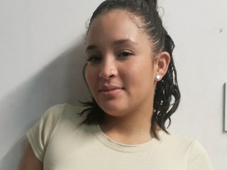 دردشة الفيديو المثيرة IsaWilliams