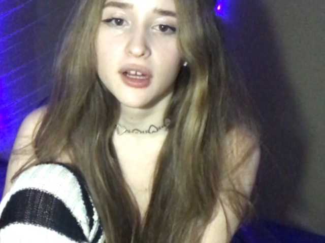 لقطات البث Ivanka-Chan