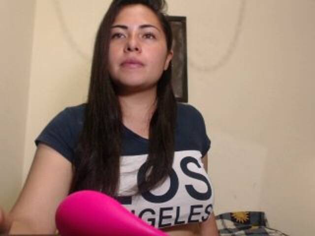 لقطات البث IvetteNelson