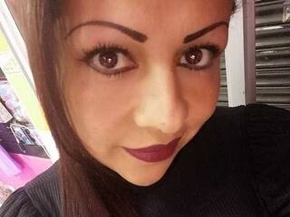 دردشة الفيديو المثيرة IxisSweet