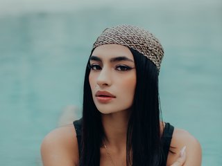 دردشة الفيديو المثيرة IzzyWild