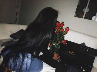 دردشة الفيديو المثيرة JanetSmit