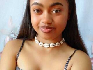 دردشة الفيديو المثيرة Jarinah