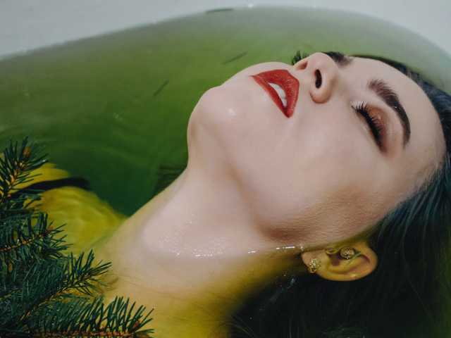 صورة الملف الشخصي jennis-charmi
