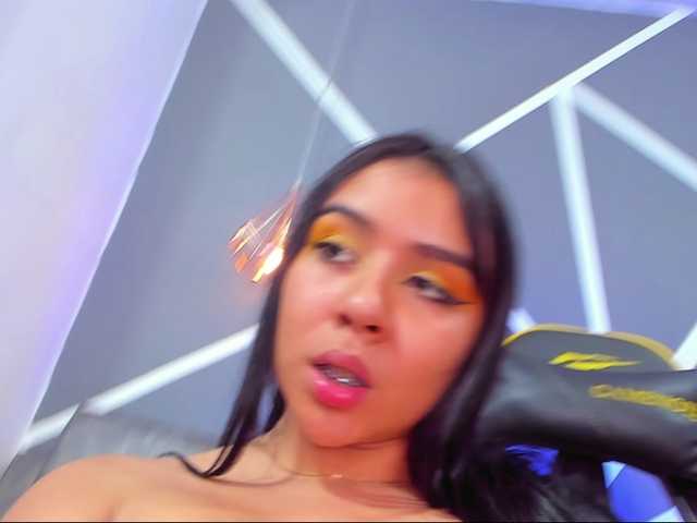 لقطات البث JessieMegan2