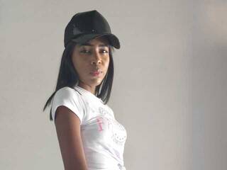 دردشة الفيديو المثيرة roxana777