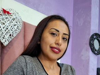 دردشة الفيديو المثيرة Jiovana