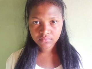 دردشة الفيديو المثيرة Joellah