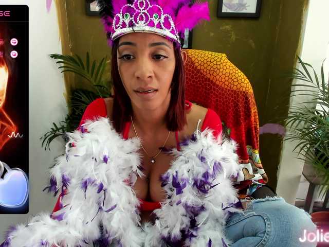 الصور JolieViolet Carnaval Rio show naked