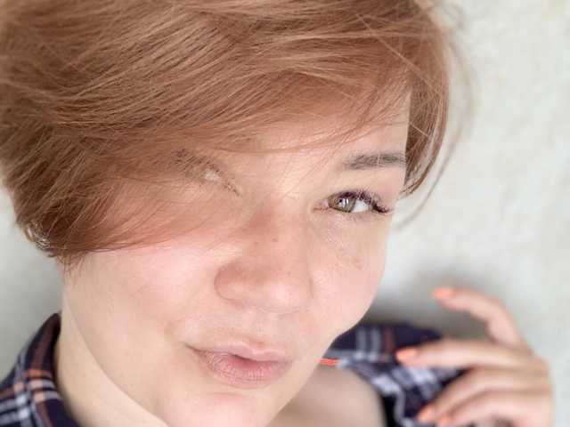 صورة الملف الشخصي Julia99