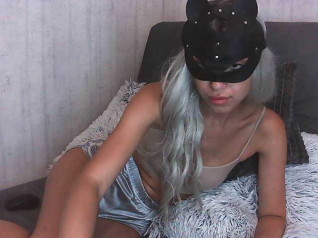 لقطات البث juliabond