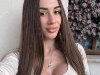 دردشة الفيديو المثيرة JuliaQuin