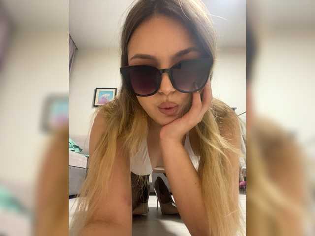 لقطات البث JULIE21