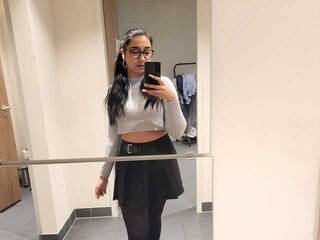 دردشة الفيديو المثيرة JulietShy