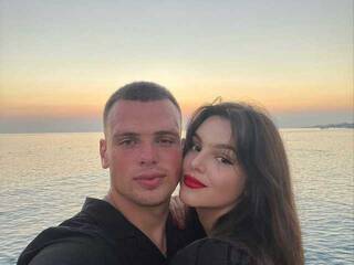 دردشة الفيديو المثيرة little_julia011