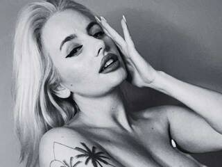 دردشة الفيديو المثيرة Kaleicarter