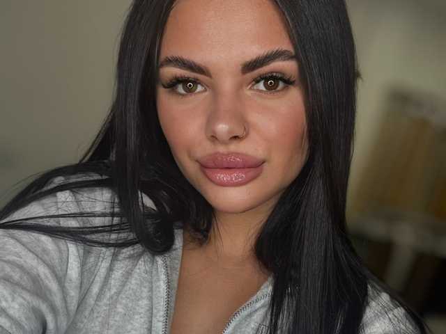 صورة الملف الشخصي KamillaLovee