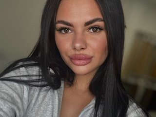 دردشة الفيديو المثيرة KamillaLovee