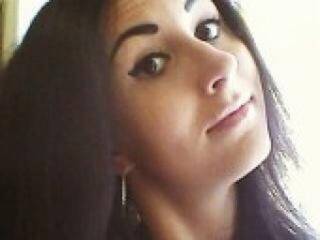 دردشة الفيديو المثيرة kammelia