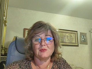 دردشة الفيديو المثيرة KarinkaSweet