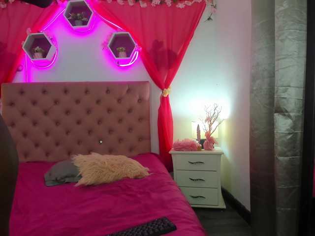 لقطات البث Karla-jhones