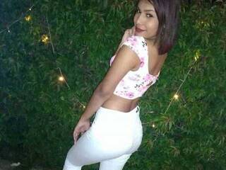 دردشة الفيديو المثيرة Karla-Sins