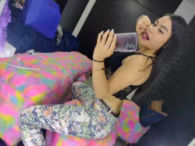 صورة الملف الشخصي karlafox
