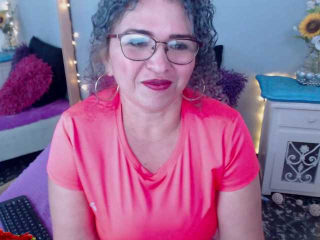 لقطات البث Karoline-roos