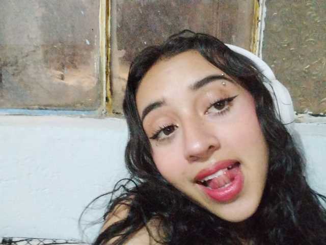 صورة الملف الشخصي Karoll-tay