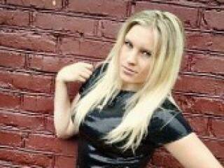 دردشة الفيديو المثيرة karollinaa