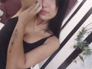 دردشة الفيديو المثيرة KataleyaMansson